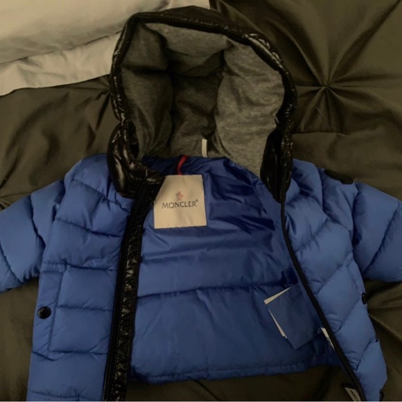 Moncler puffer coat for baby boy - Picture 2 of 2